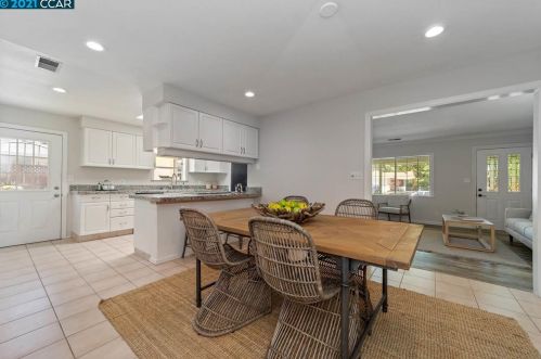 1925 Alvina Dr, Concord CA  94523-2801 exterior