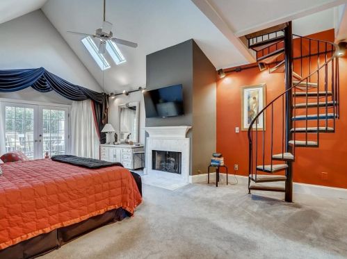 1696 Harts Run, Atlanta GA  30341-1756 exterior