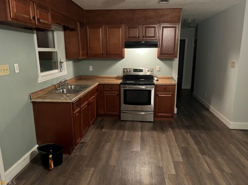 60 3rd St, Concord, GA 30206-2814