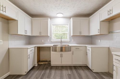 3250 Mount Gilead Rd, Atlanta GA  30311-5202 exterior