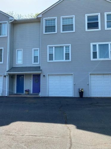 133 Knowles Ave, Middletown, CT 06457-3116