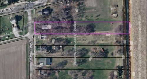 404 Sanford St, Ivesdale, IL 61851-8000