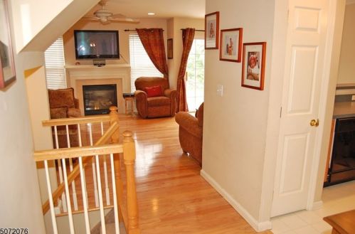 906 Wendover Ct, Dover NJ  07869-1642 exterior