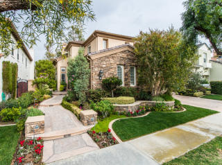 29 Montclair, Irvine, CA 92602-1016