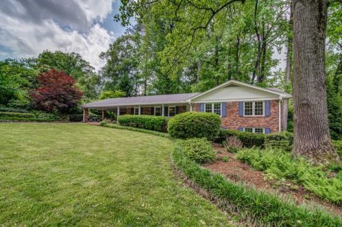 2680 Peppermint Dr, Tucker, GA 30084-2317