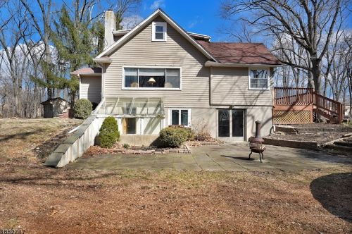 44 Hillcrest Blvd, Warren, NJ 07059-5160