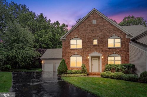 25 Stonewall Cir, Princeton, NJ 08540-1441