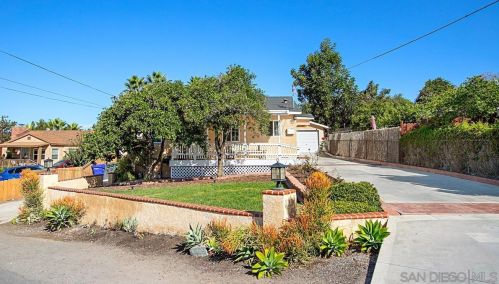 8228 Lincoln St, Lemon Grove, CA 91945-2674