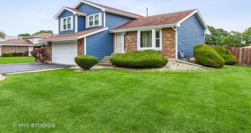 605 Willow Rd, Matteson, IL 60443-1353