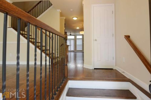 2253 Lavista Ct, Atlanta GA  30324-3769 exterior