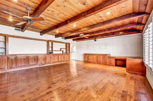 9781 Cathay Cir, Huntington Beach CA  92646-4817 exterior