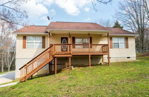 498 Pike Dr, Trenton, GA 30752-4965