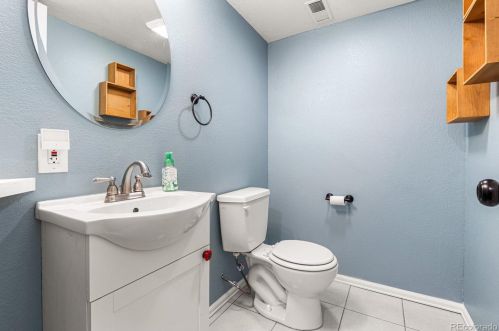 4127 62nd Pl, Arvada CO  80003-6714 exterior