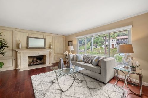 1430 Greenbriar Rd, Glendale CA  91207-1053 exterior