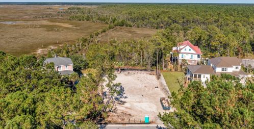 4597 Cape Island Dr, Awendaw, SC 29429-6207