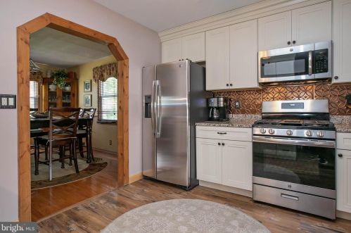 223 Elmer Ave, Runnemede, NJ 08078-1930