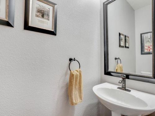 5000 Spanish Riv Trl, Fort Worth TX  76137-5216 exterior