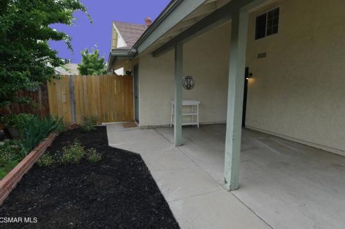 971 Vallejo Ave, Simi Valley, CA 93065-5662