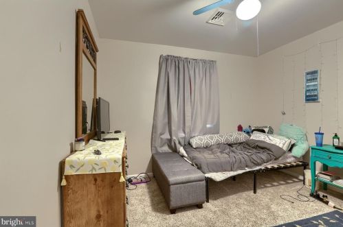 332 Bonnybrook Rd, Carlisle PA  17015-9290 exterior