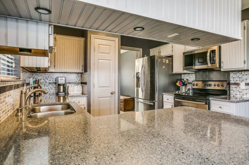 10201 Maverick Dr, Fort Worth TX  76108-4059 exterior