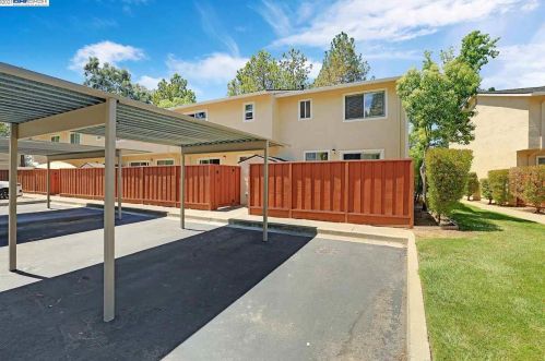 916 Dolores St, Livermore, CA 94550-4747