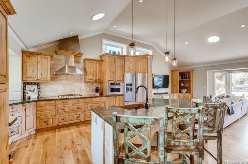 7075 Niagara Ct, Englewood CO 80112-1011 exterior