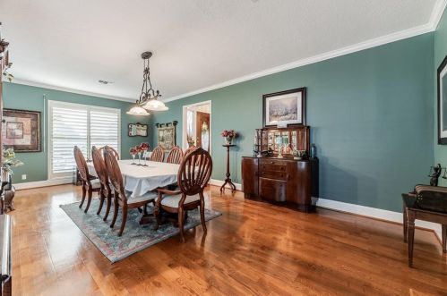 702 Timber Cv Dr, Taylor Lake Village TX 77586-4617 exterior