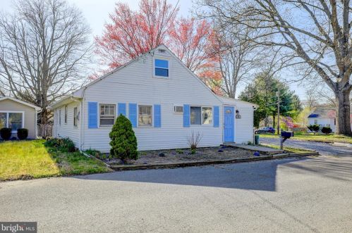 47 Ribsam St, Trenton NJ  08619-3627 exterior