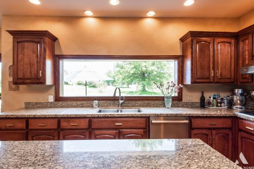 4 Loblolly Ct, Lemont IL  60439-7744 exterior