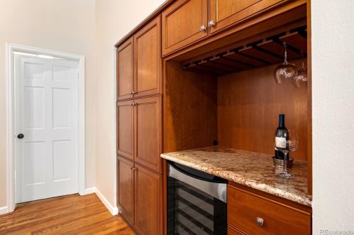 6068 Clinton Ct, Englewood CO 80111-5217 exterior