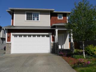 6325 Berkshire Dr, Everett, WA 98203-4600