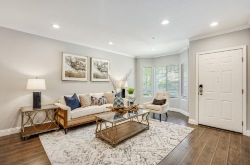 123 Gladys Ave, Mountain View, CA 94043-3967