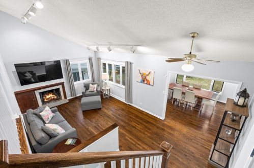 1536 Hackberry Rd, Bannockburn IL  60015-3960 exterior