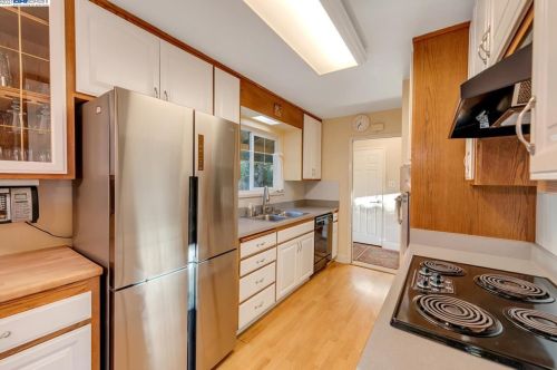 116 Hopeco Rd, Concord CA  94523-3213 exterior