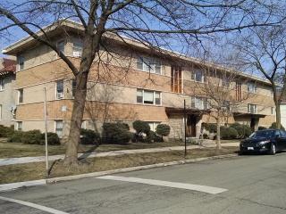 4128 Cullom Ave, Chicago IL 60641-2306 exterior