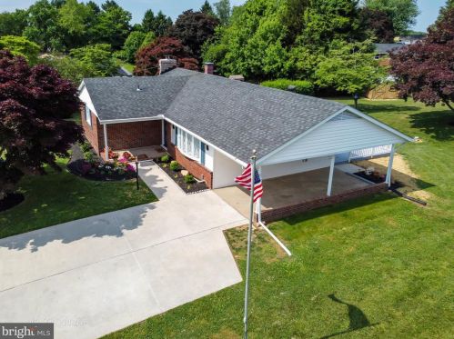 2112 Arden Dr, Fallston MD  21047-1404 exterior