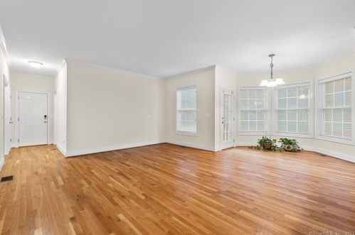 85 Nutmeg Cir, Colchester CT  06415-2314 exterior