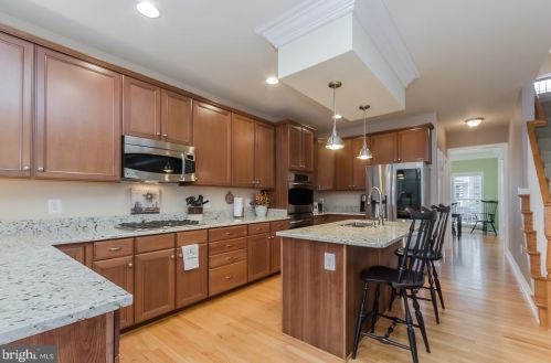 169 Colonial Dr, Charles Town WV 25414-4920 exterior