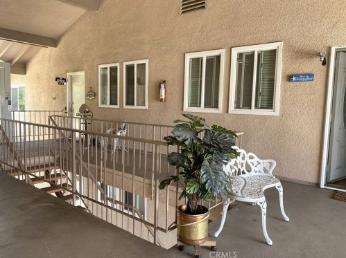 1860 Mckinney Way, Seal Beach CA  90740-4476 exterior