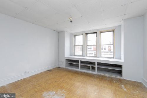 1247 Sheridan St, Camden NJ 08104-3529 exterior