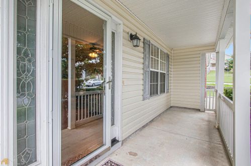 5838 Waggoner Ct, Rex GA 30273-5201 exterior