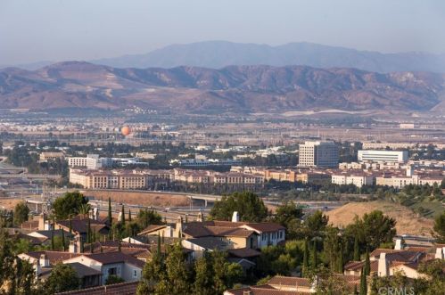 16 Dreamlight, Irvine CA  92603-4258 exterior