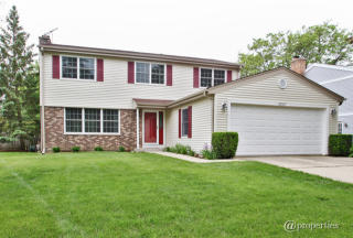3057 Knollwood Ln, Glenview, IL 60025-2680