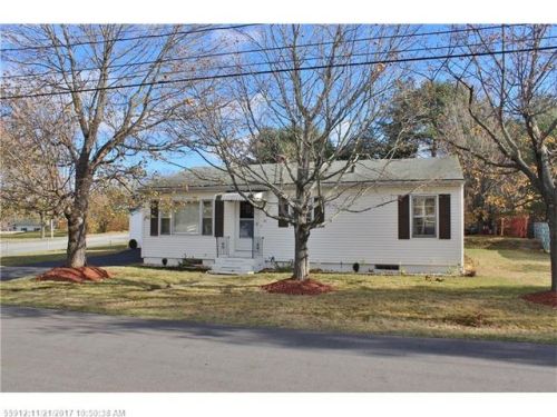 61 Dumont Ave, Lewiston, ME 04240-6142