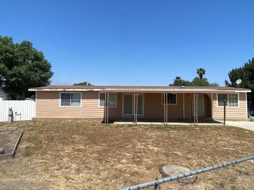 33955 Christopher Ln, Wildomar, CA 92595-8785