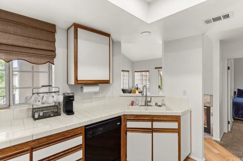 1033 Dewcrest Dr, Anaheim CA  92808-2402 exterior