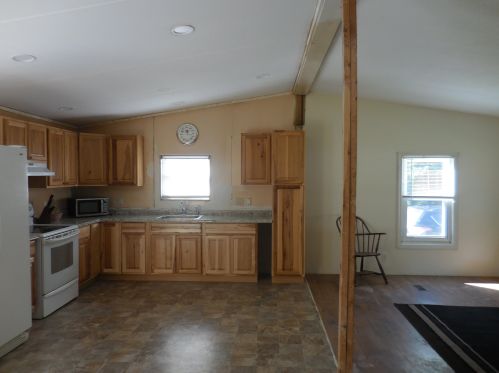 40 Ponderosa Park, Unity NH  03603-4548 exterior
