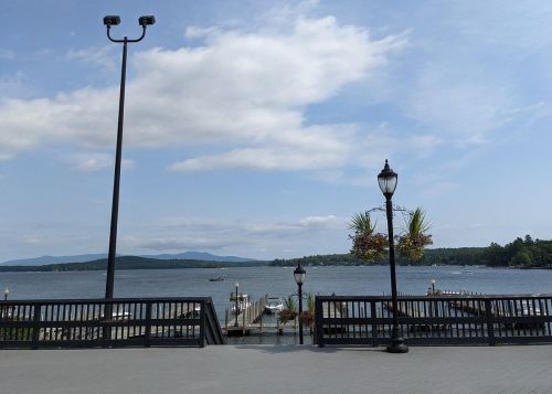 44 Sarasota Ln, Laconia NH  03246-4400 exterior