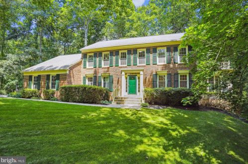 13015 Montpelier Ct, Woodbridge VA  22192-3356 exterior