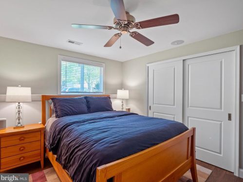 5812 Heming Ave, Springfield VA  22151-2716 exterior